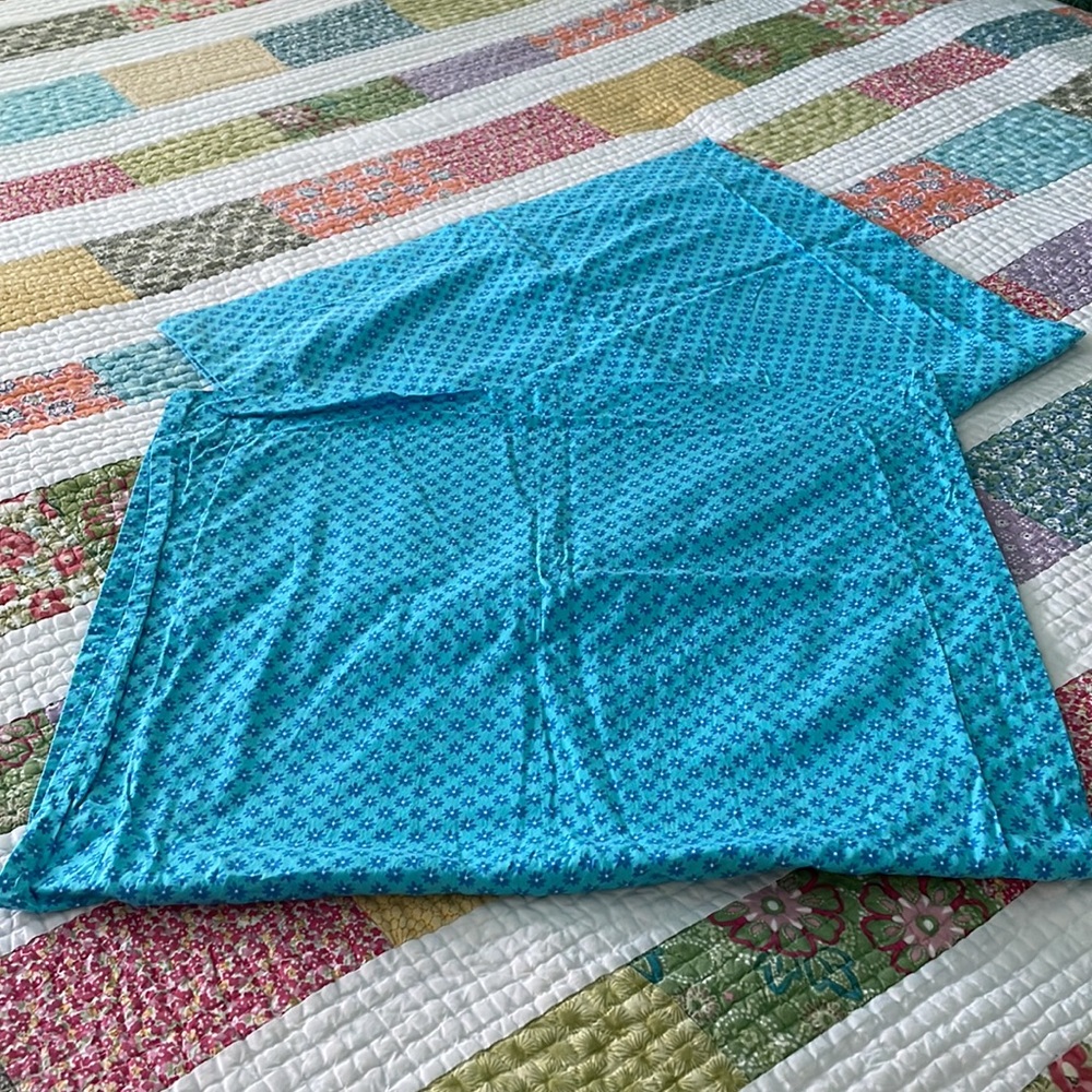 King Size Co. Store pillow shams